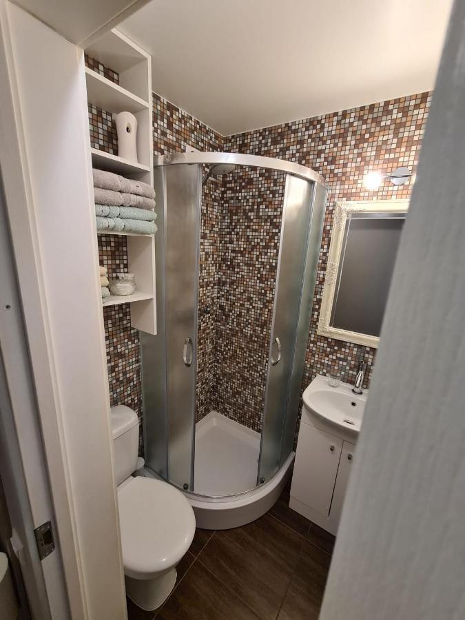 Central Line Apartment 文茨皮尔斯 外观 照片